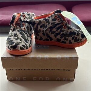 Toms Kids Camo Print Boots - Black and Orange